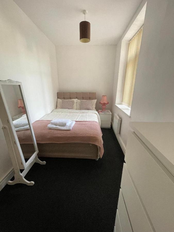 2 Bedroom Apartment In 基德明斯特 外观 照片